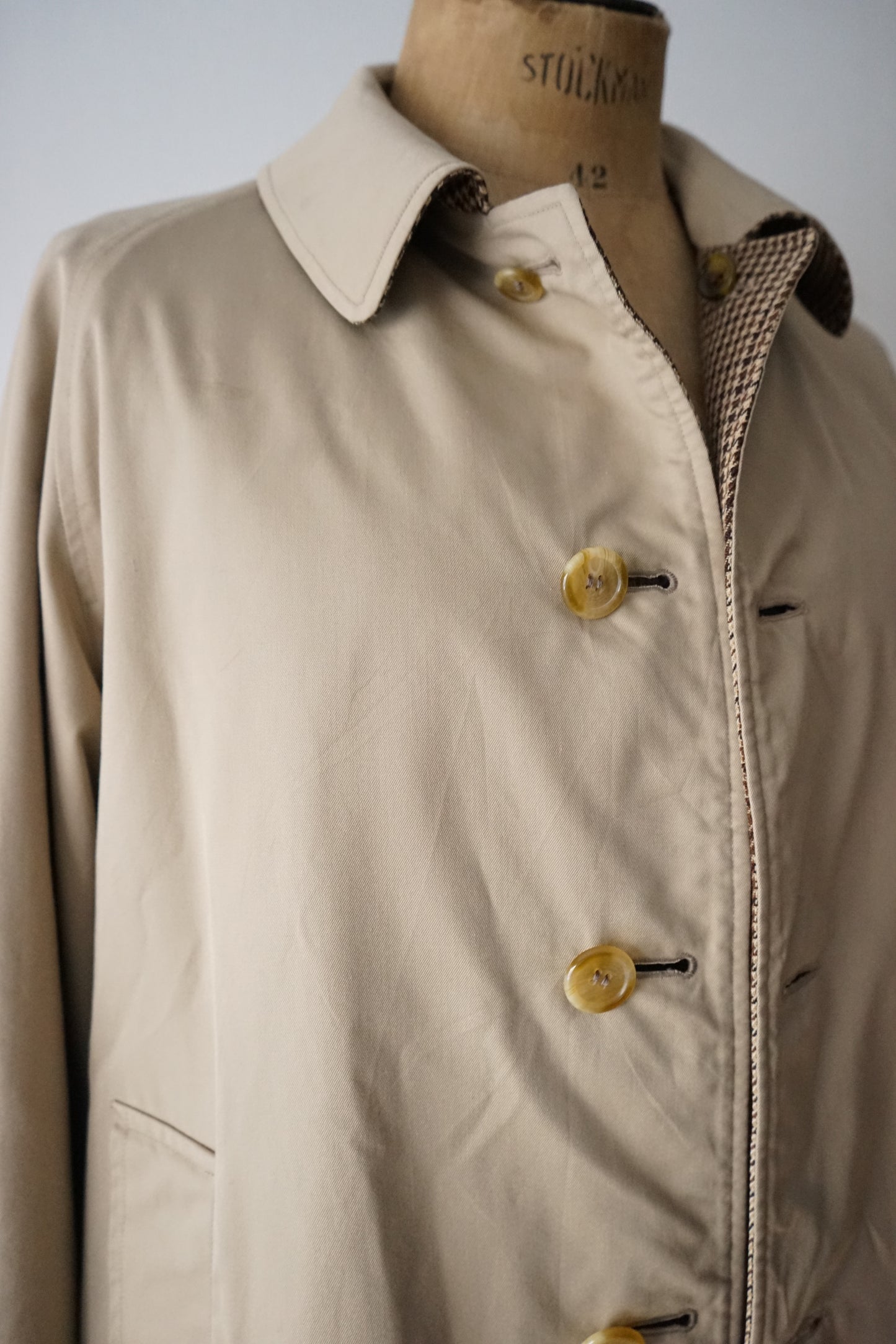 1980s Burberry Tweed × Gabardine “一枚袖” Reversible Balmacaan Coat