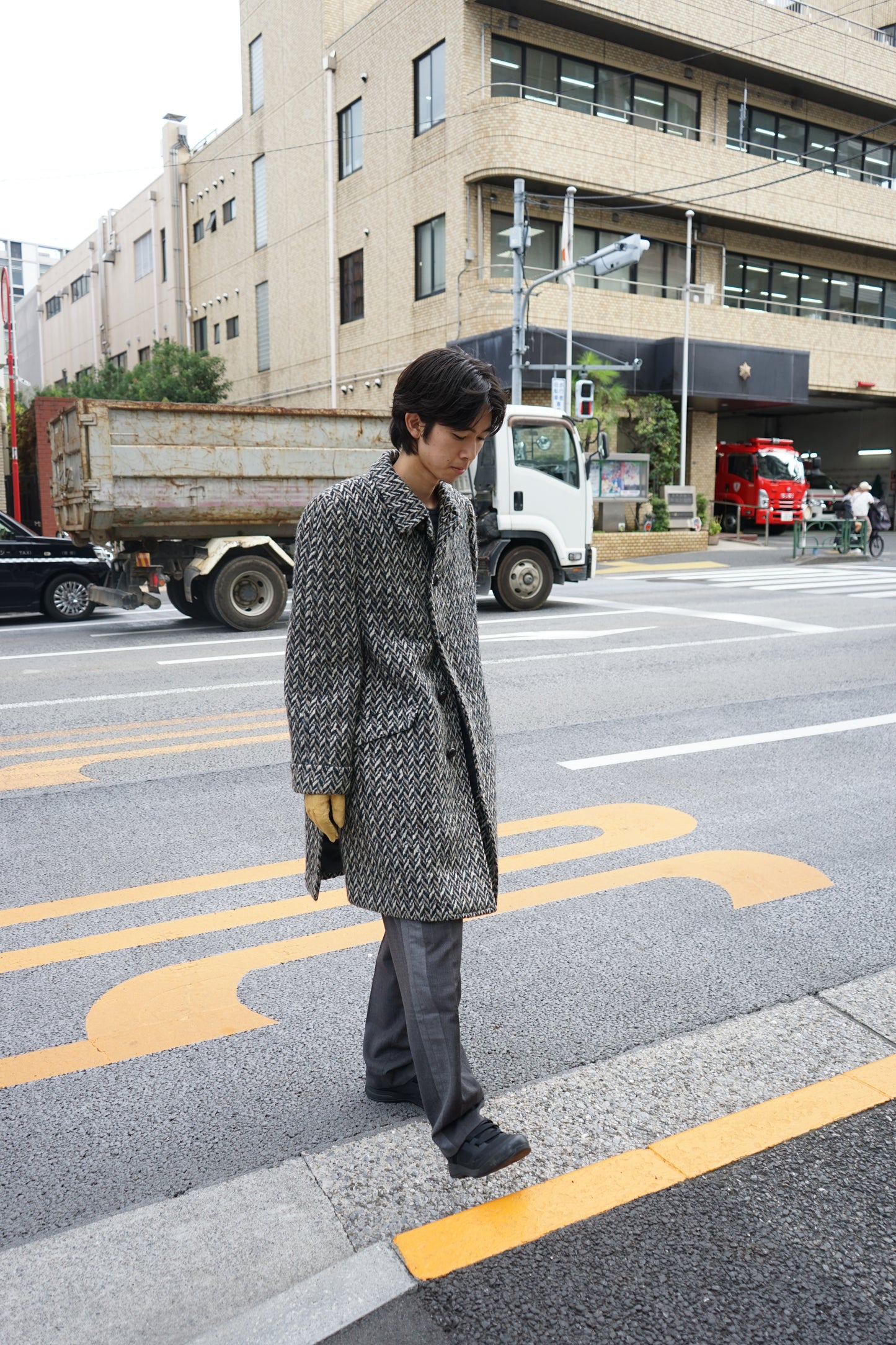 1960s Chester Barrie "Herringbone Tweed" Chesterfield Coat Made in ENGLAND
