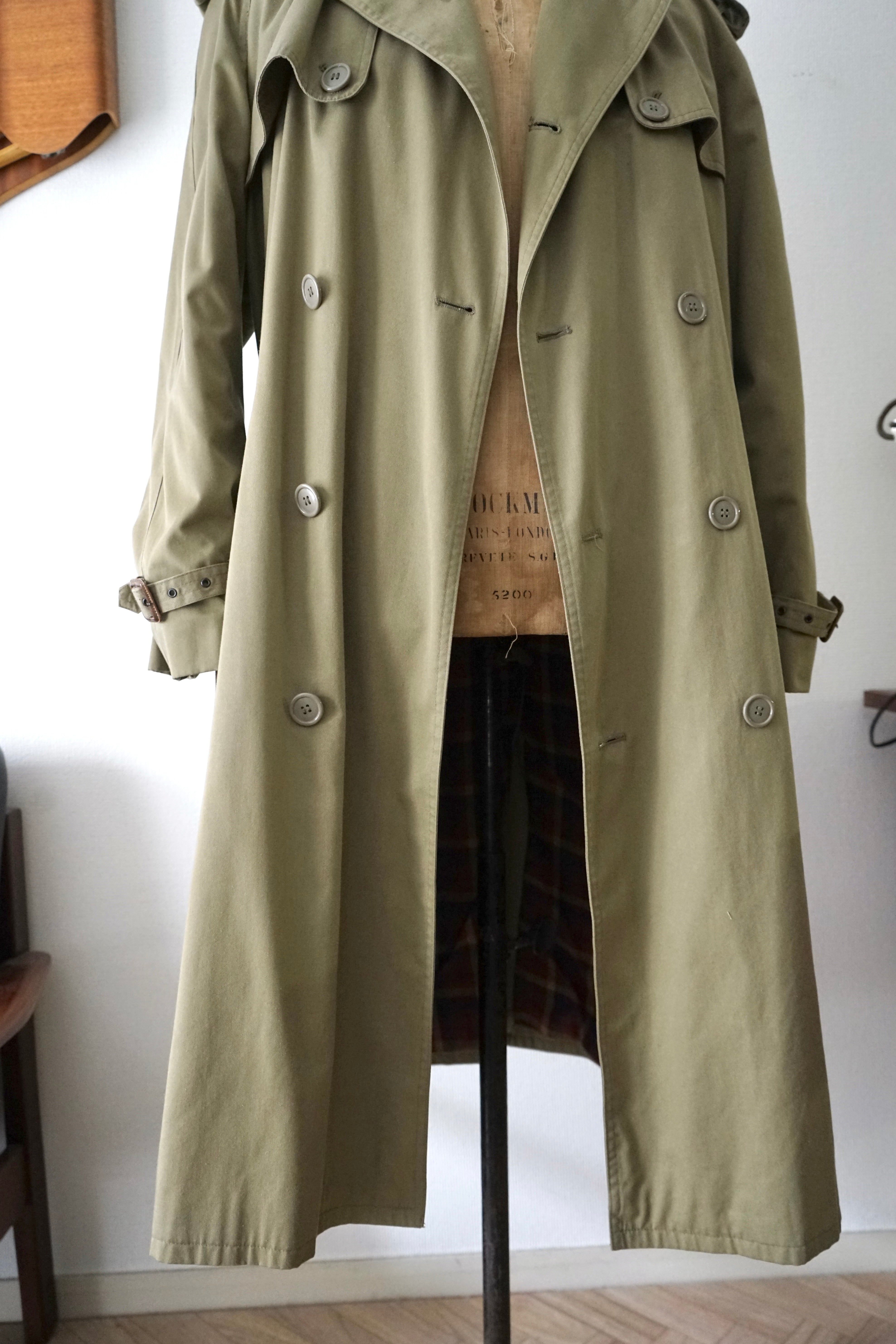 イブサンローラン トレンチコートyves saint laurent オリーブ 1970s Yves Saint Laurent Classic Trench Coat – comáme